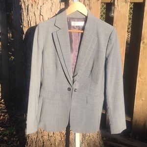Tahari size 8 gray pant suit